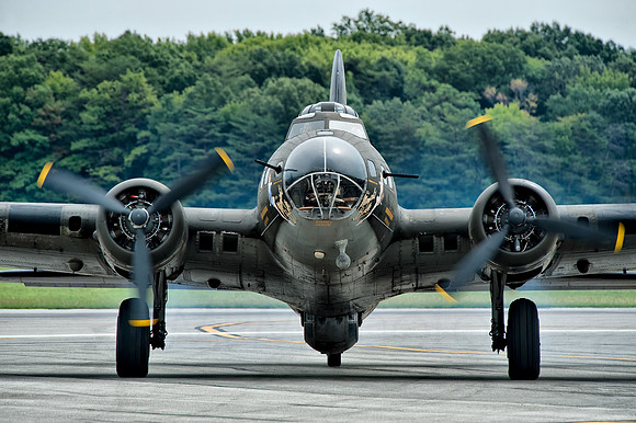 B-17F Taxi
