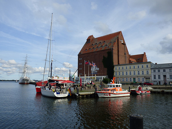 P1540211-2