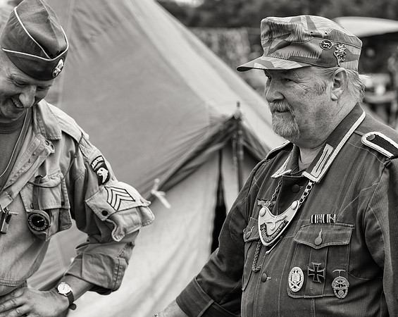 Re-enactor_28_Slv (1 of 1)