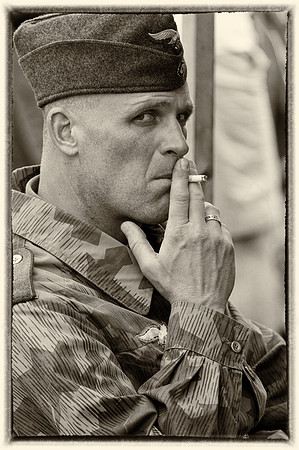 Re-enactor_19_Slv (1 of 1)