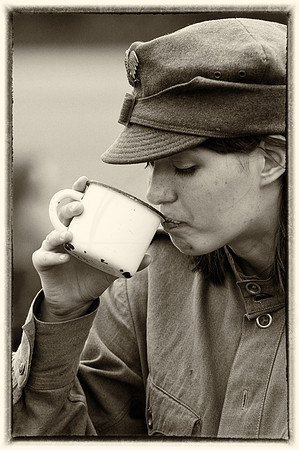 Re-enactor_18_Slv (1 of 1)