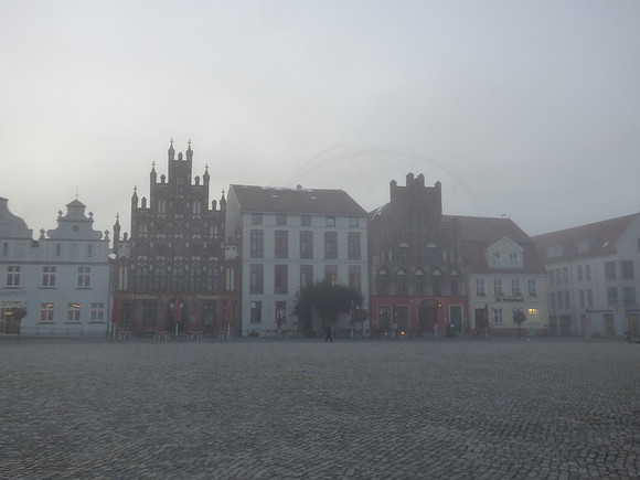 P1530894-2