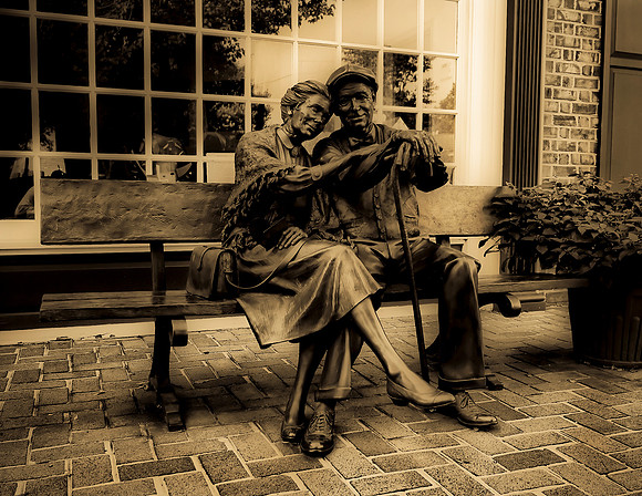 The Couple_BW_DLR_e_db-1