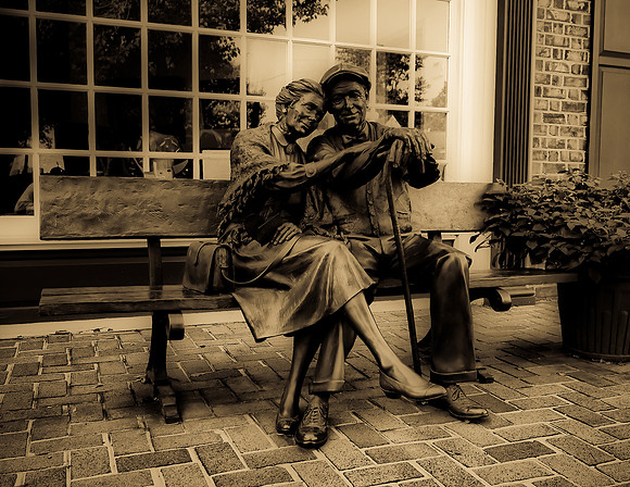 The Couple_BW_DLR