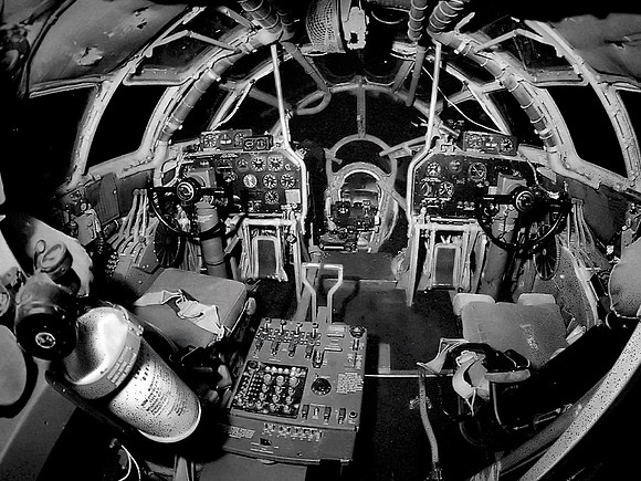 PICT6256_redyn_nn_bw
